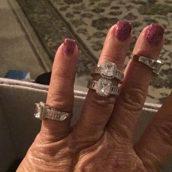 Women’s Engagement 925 silver ring size 5 NEW white sapphires good costu… - Picture 11 of 12